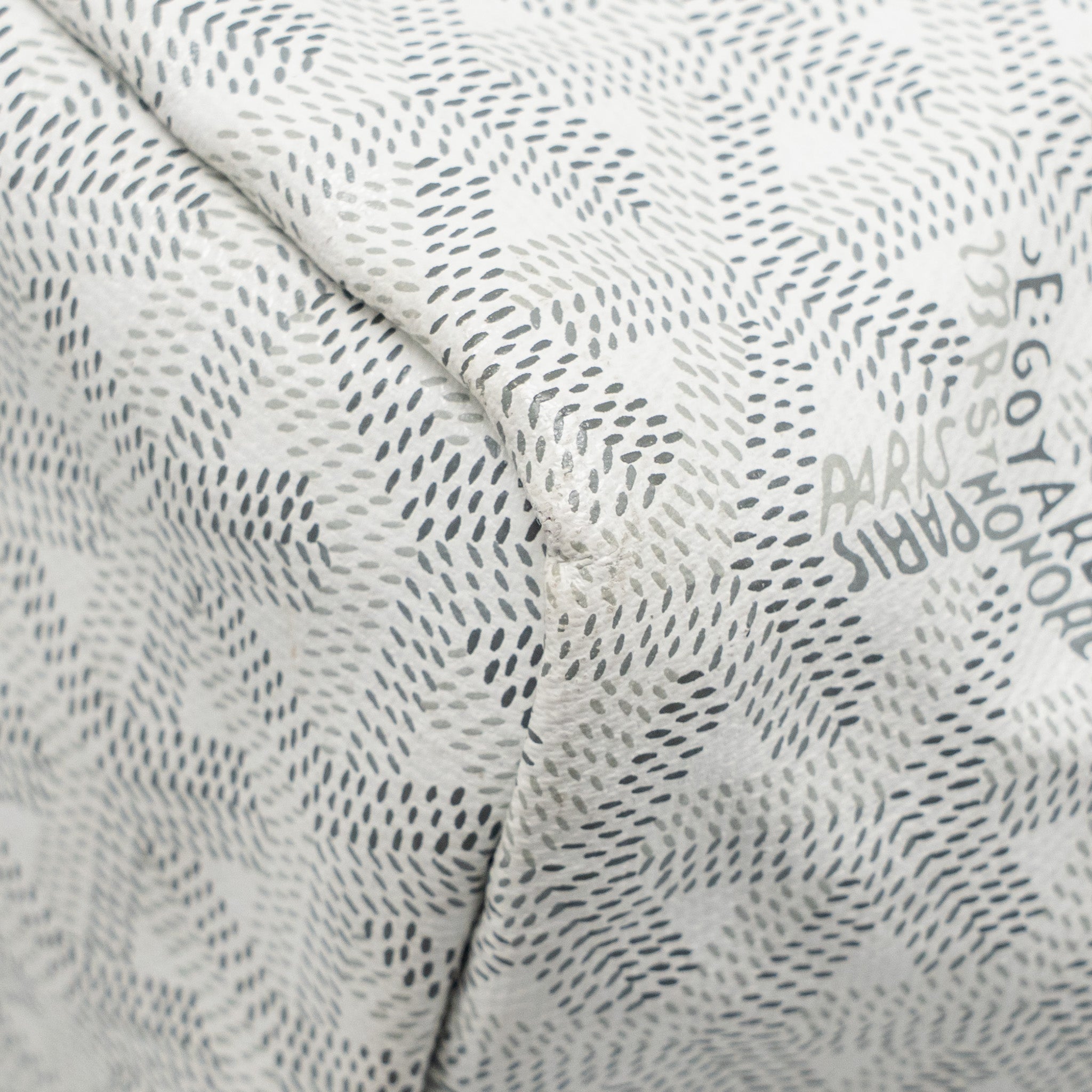 goyard-saint-louis-pm-tote-limited-edition-goyardine-canvas-calfskin-white-blue-yellow-shw-copy