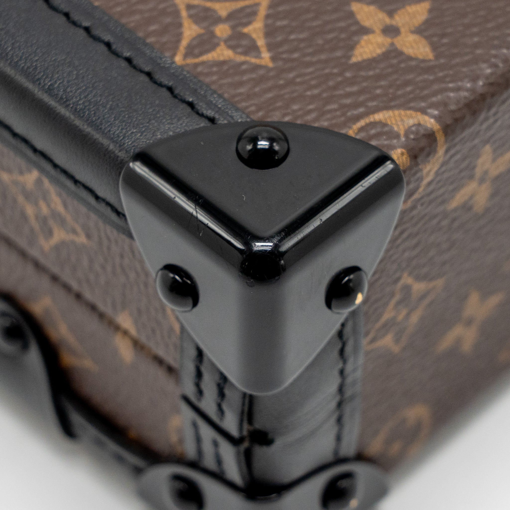 louis-vuitton-petit-malle-monogram-canvas-ghw
