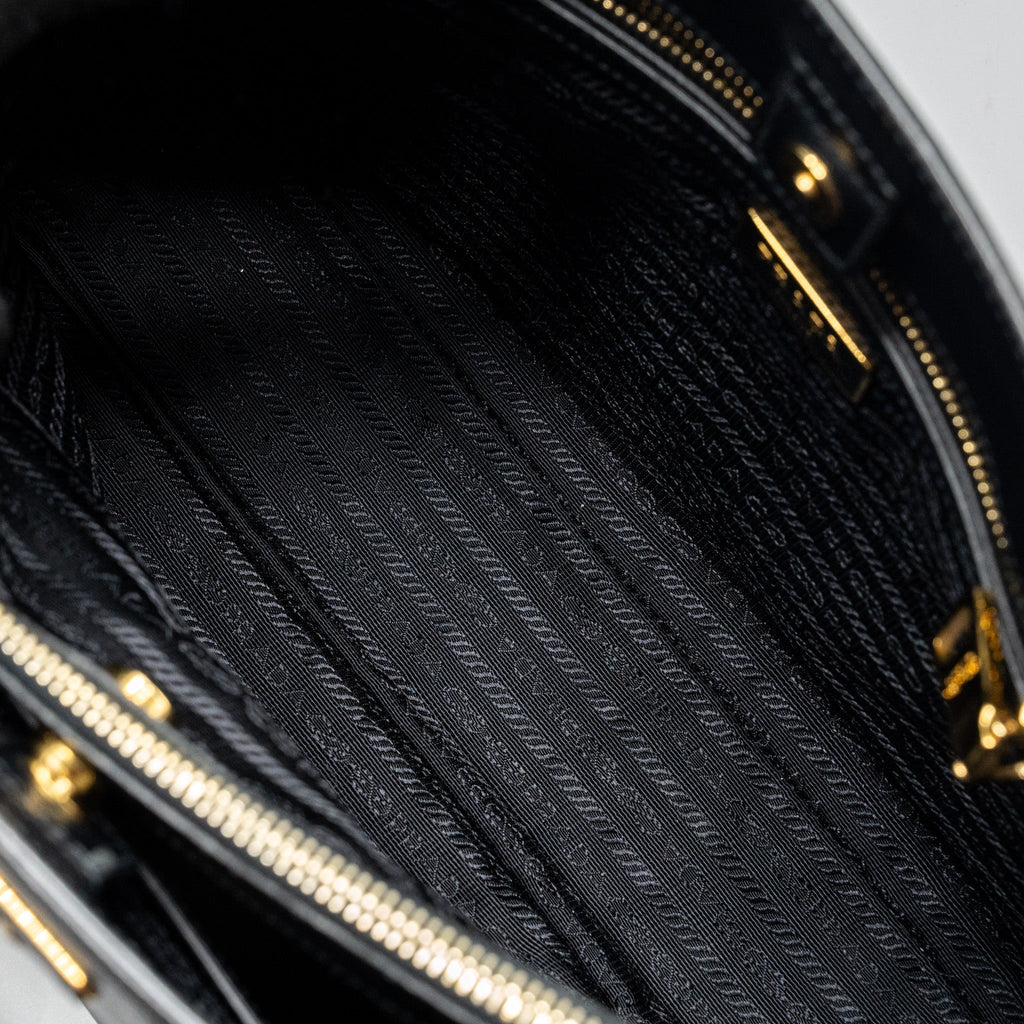 prada-saffiano-tote-bag-black-ghw-2