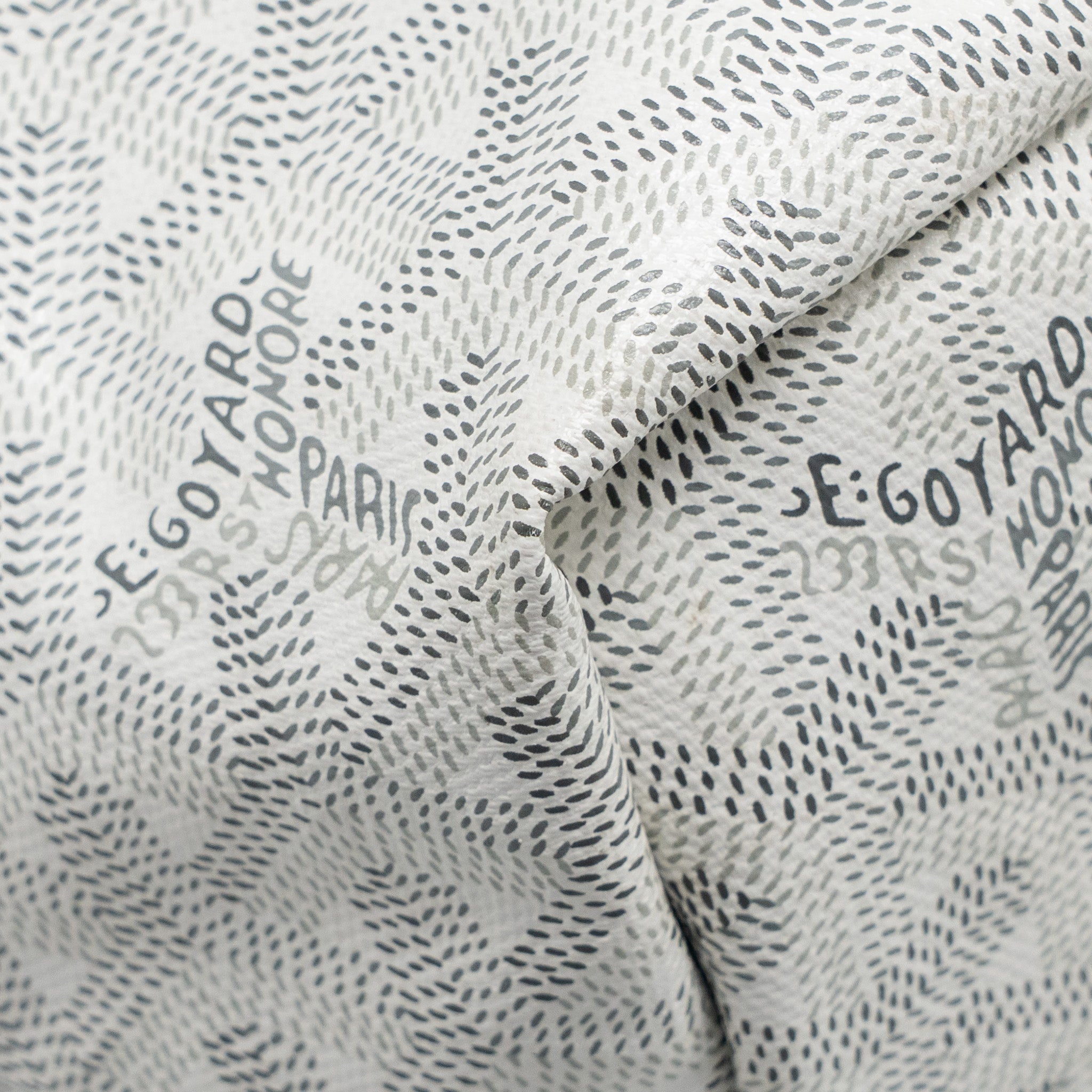 goyard-saint-louis-pm-tote-limited-edition-goyardine-canvas-calfskin-white-blue-yellow-shw-copy