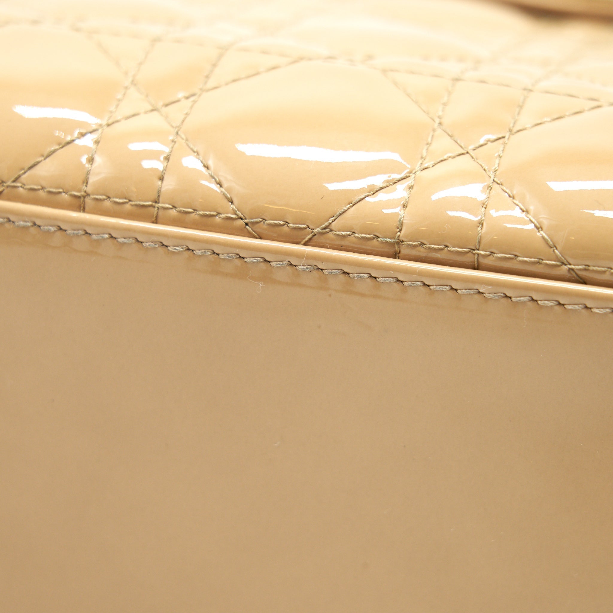christian-dior-medium-lady-dior-patent-leather-beige-ghw