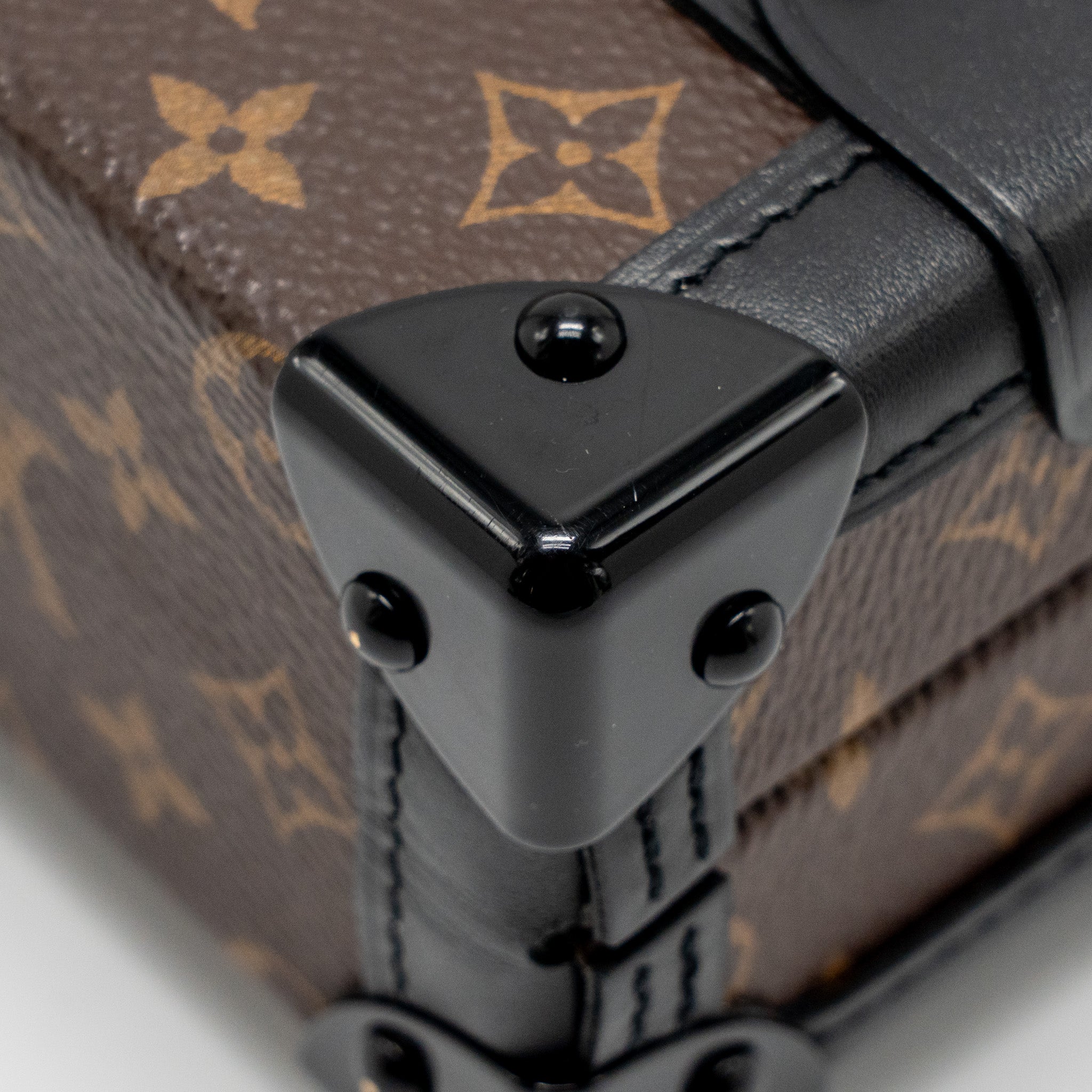 louis-vuitton-petit-malle-monogram-canvas-ghw