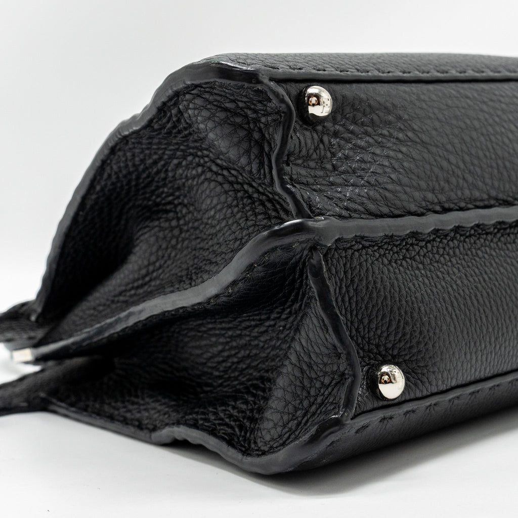 fendi-medium-peekaboo-bag-calfskin-black-shw
