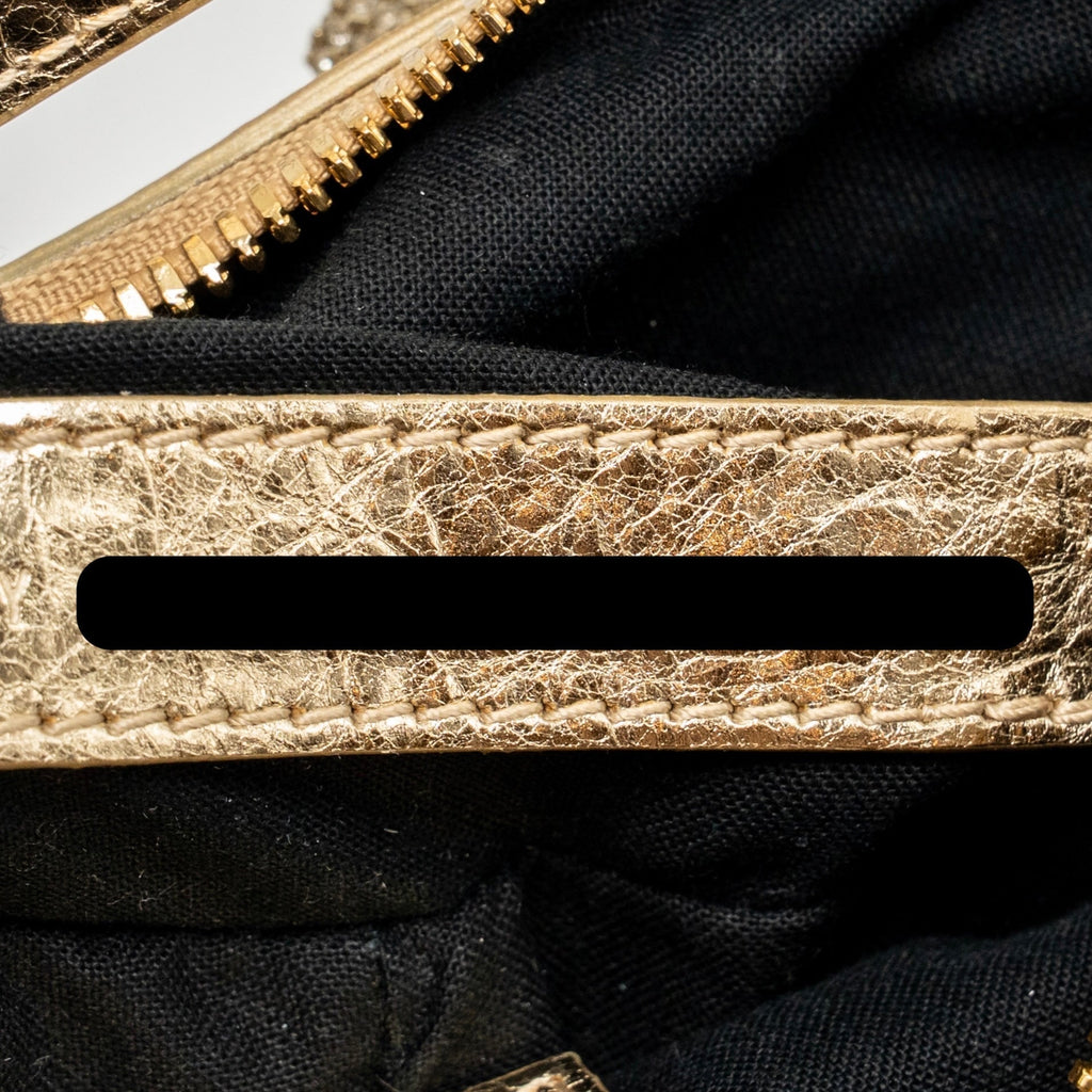 balenciaga-le-cagole-xs-shoulder-bag-arena-cracked-lambskin-gold-ghw