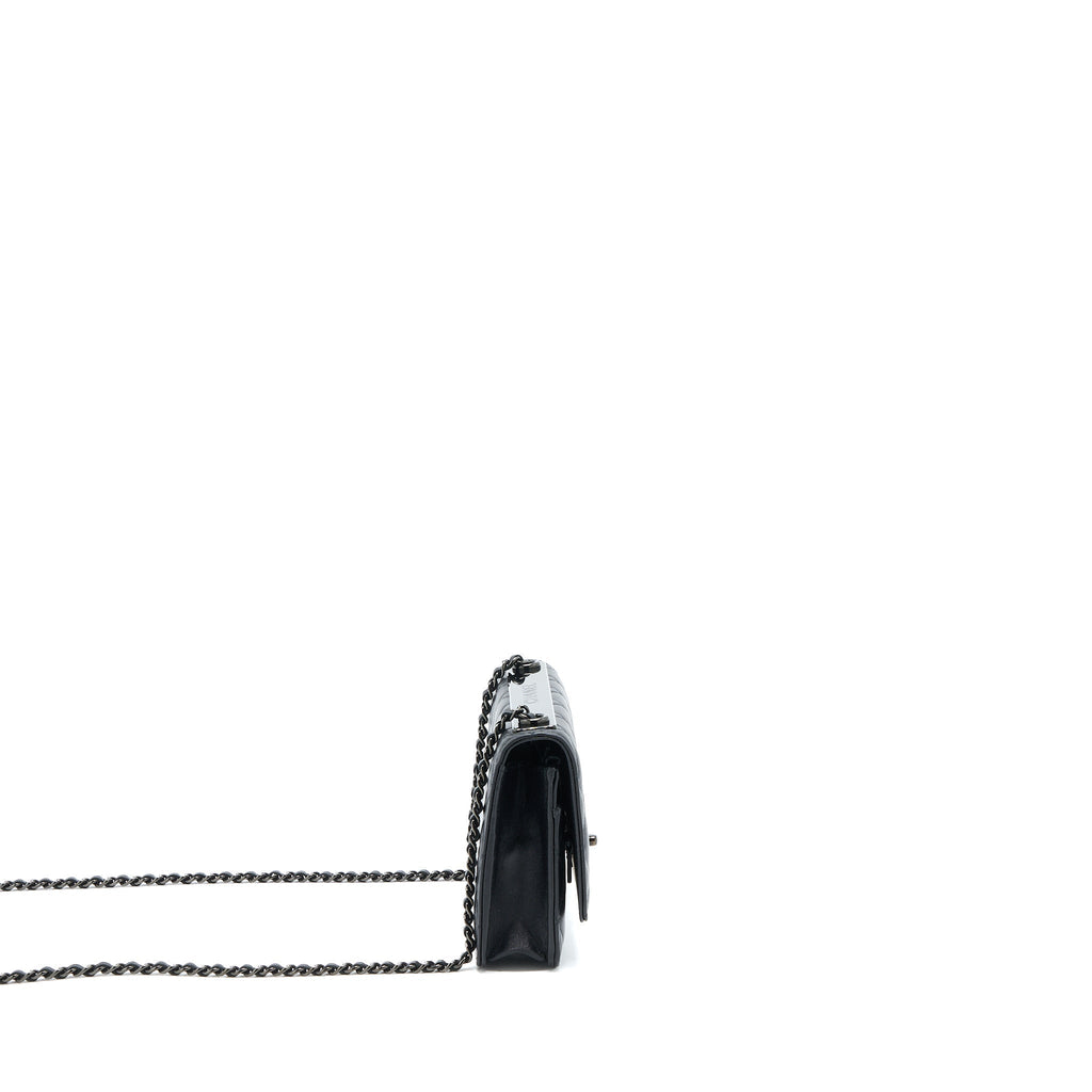 chanel-trendy-cc-wallet-on-chain-lambskin-so-black-with-black-hardware-microchip