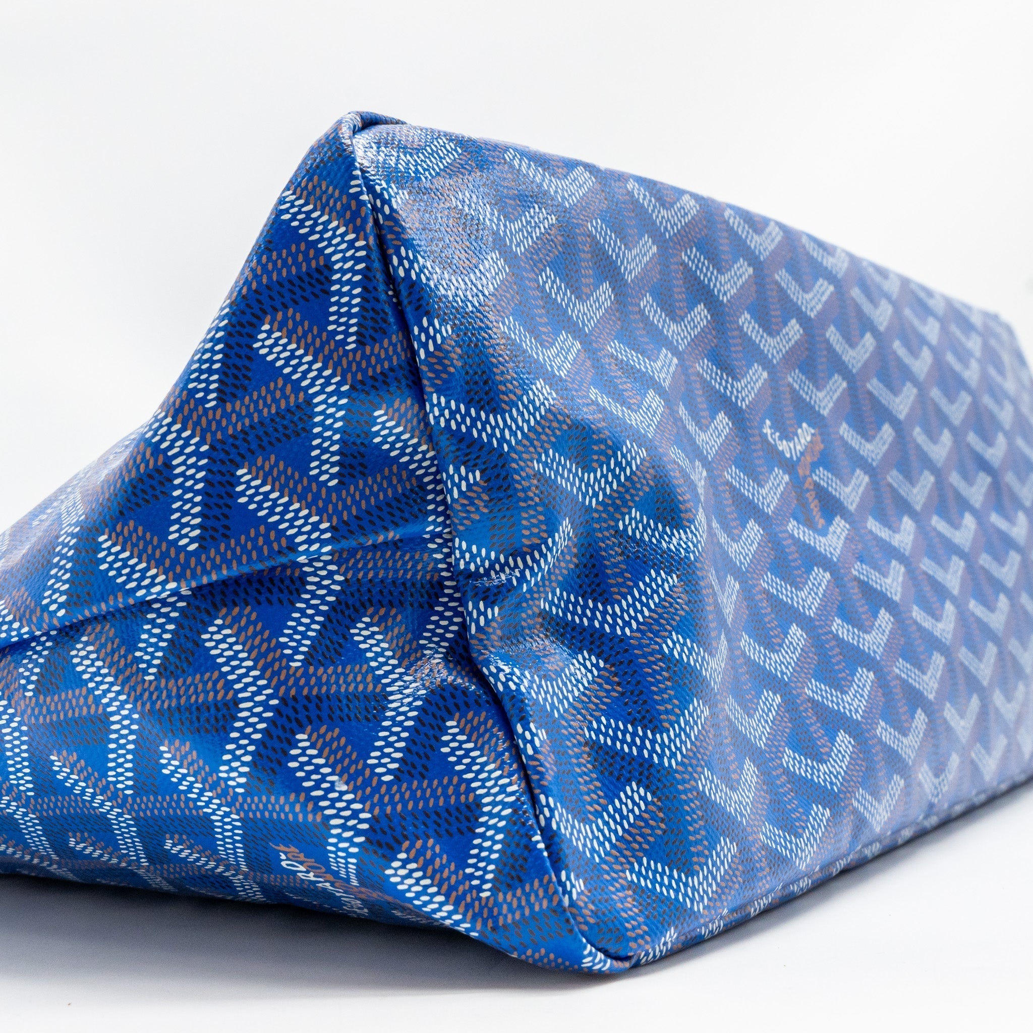 goyard-boheme-hobo-bag-goyardline-canvas-blue-shw