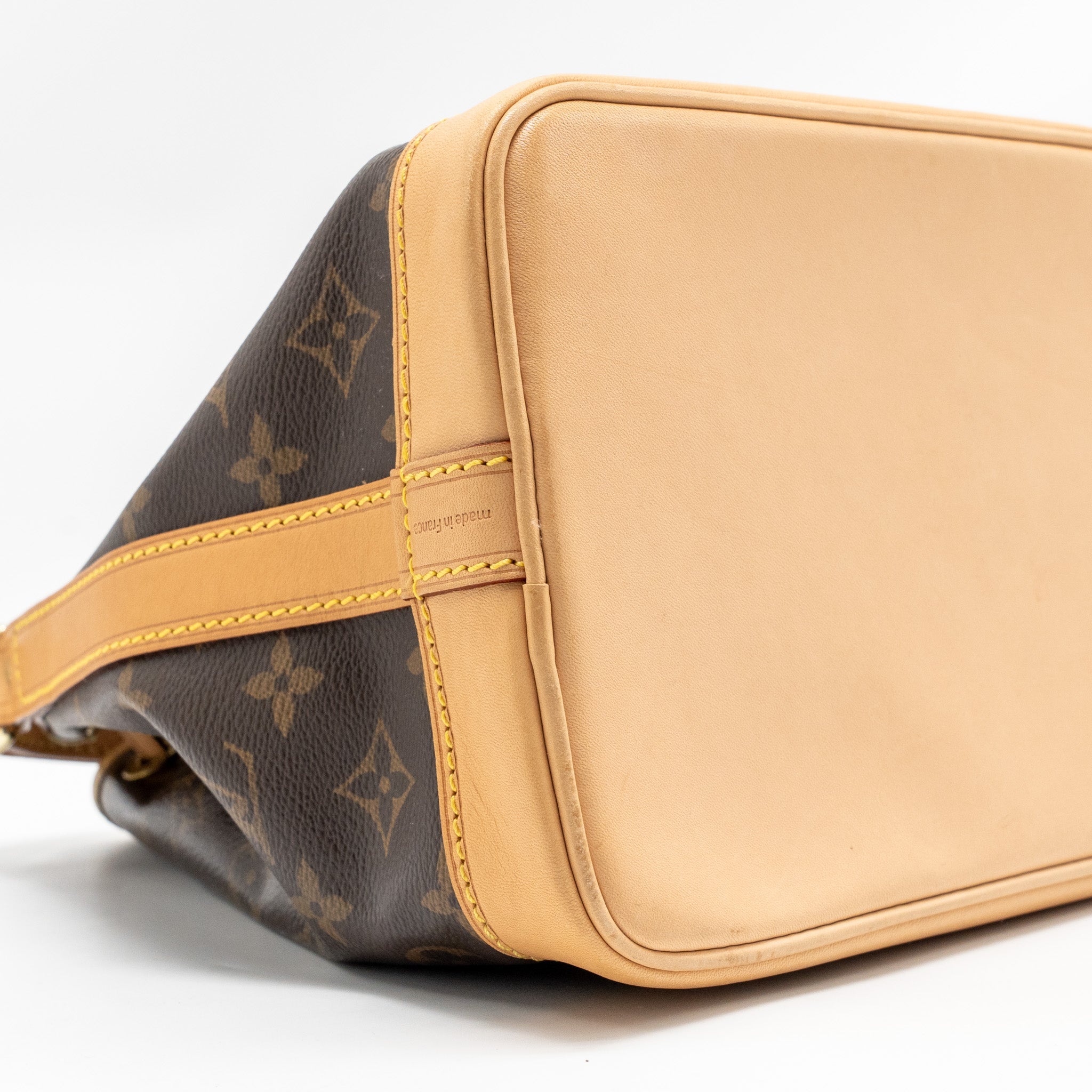 louis-vuitton-noe-bb-monogram-canvas-ghw-2
