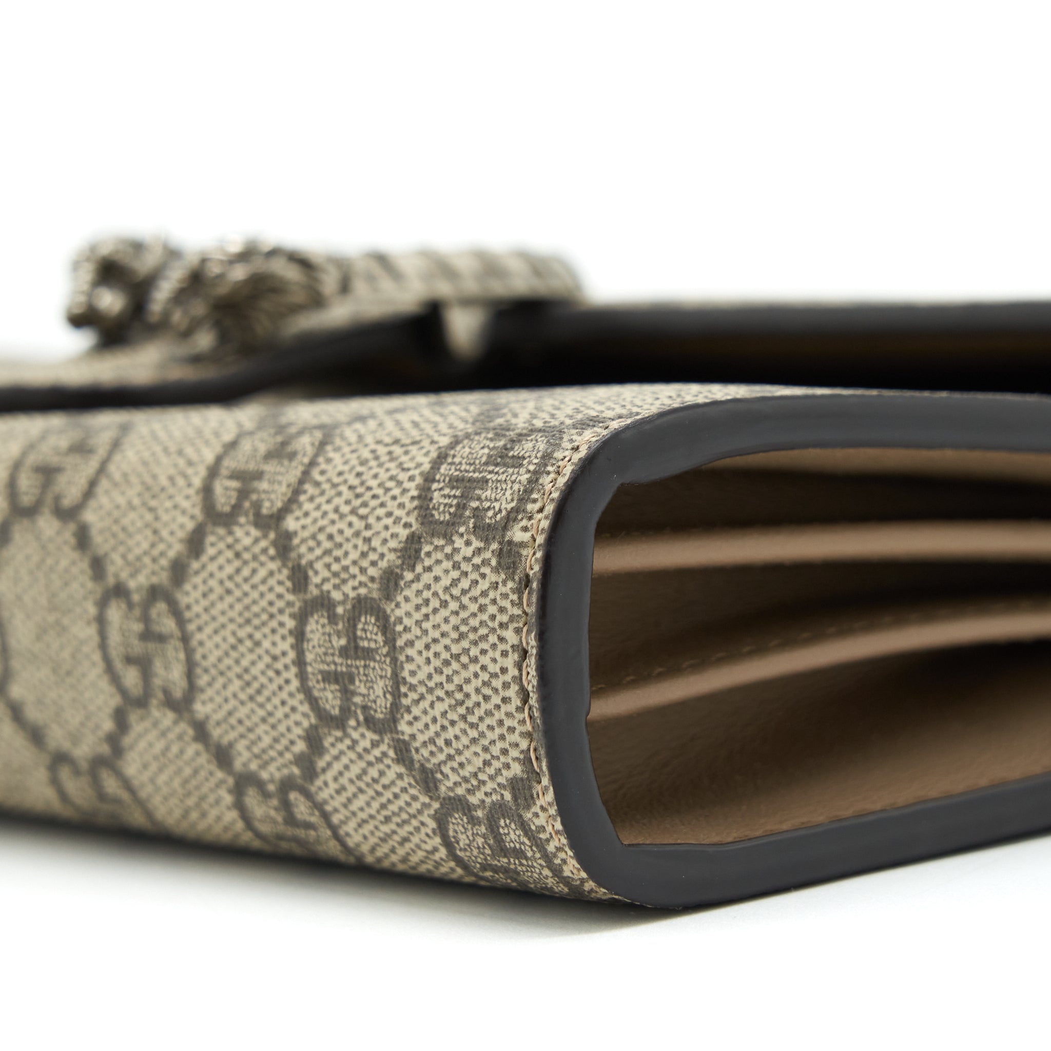 gucci-dionysus-wallet-on-chain-gg-supreme-canvas-shw