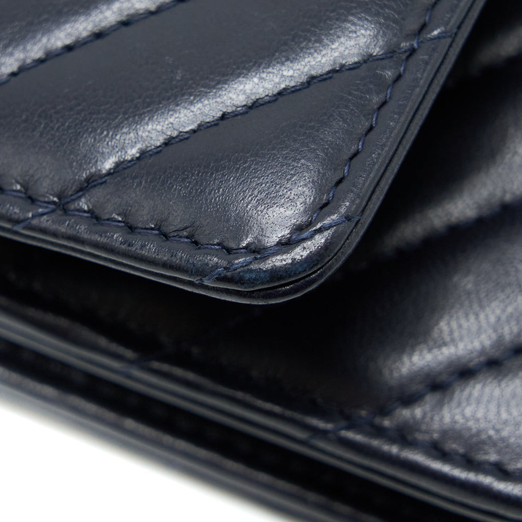 copy-of-chanel-wallet-on-chain-chevron-lambskin-navy-shw