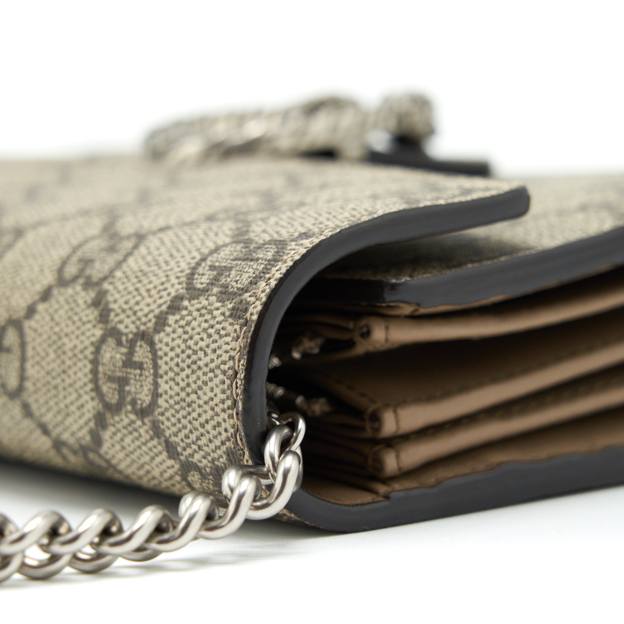 gucci-dionysus-wallet-on-chain-gg-supreme-canvas-shw