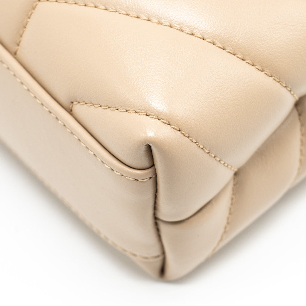 saint-laurent-ysl-toy-loulou-quilted-shoulder-bag-calfskin-beige-ghw