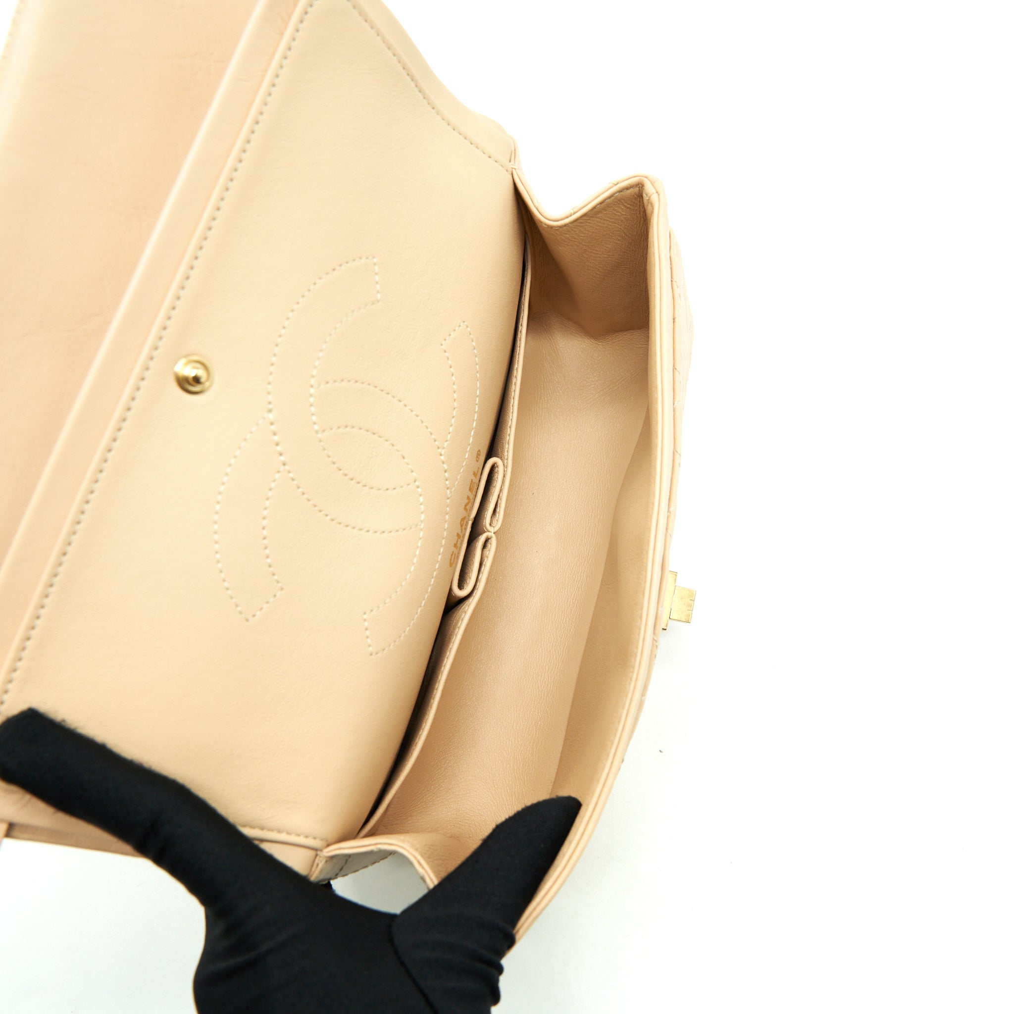 chanel-2-55-225-reissue-double-flap-bag-calfskin-light-beige-ghw