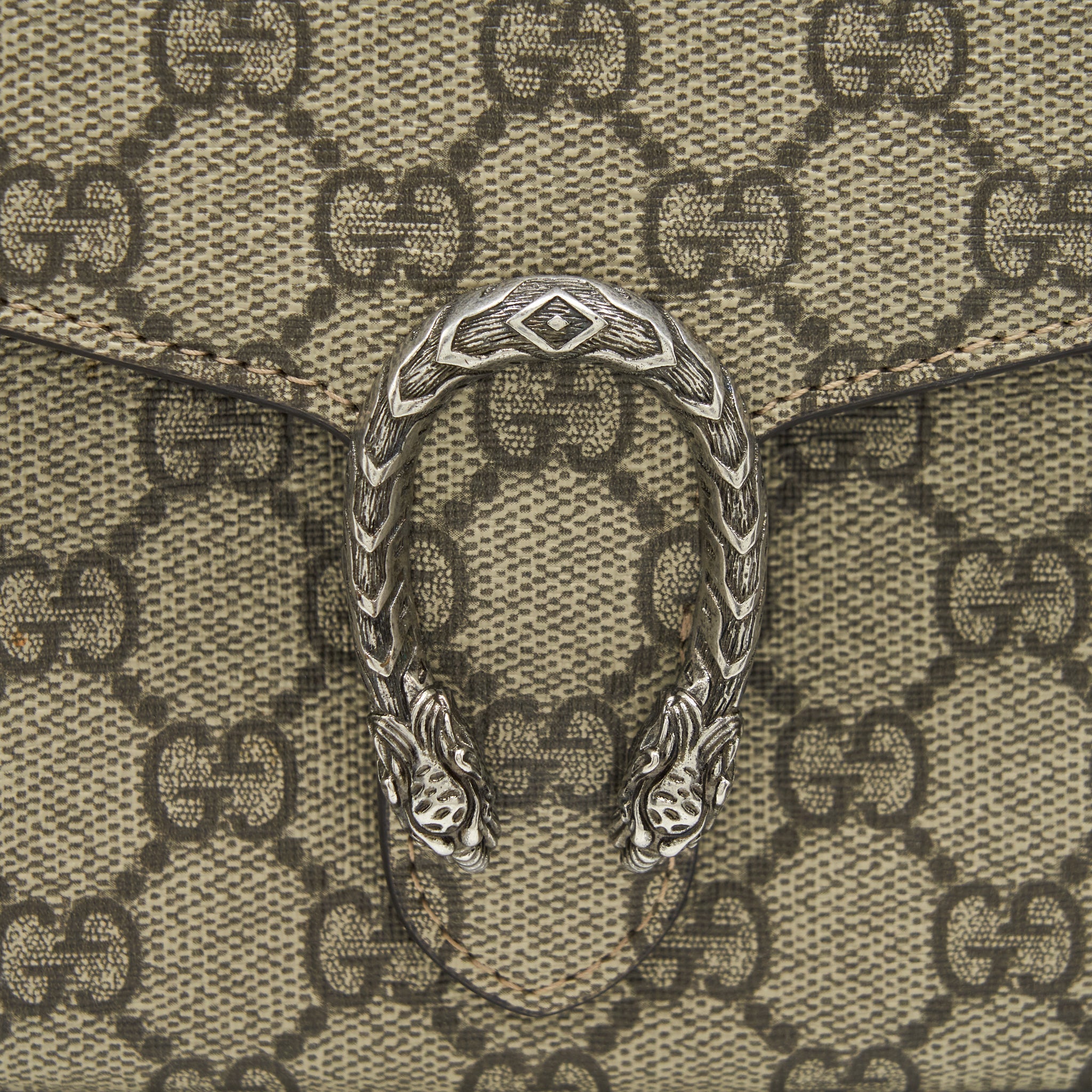 gucci-dionysus-wallet-on-chain-gg-supreme-canvas-shw