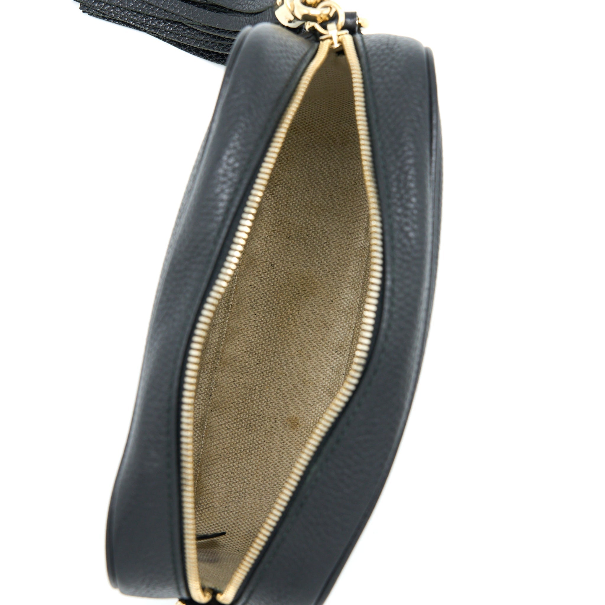 gucci-soho-disco-camera-bag-calfskin-black-with-lghw