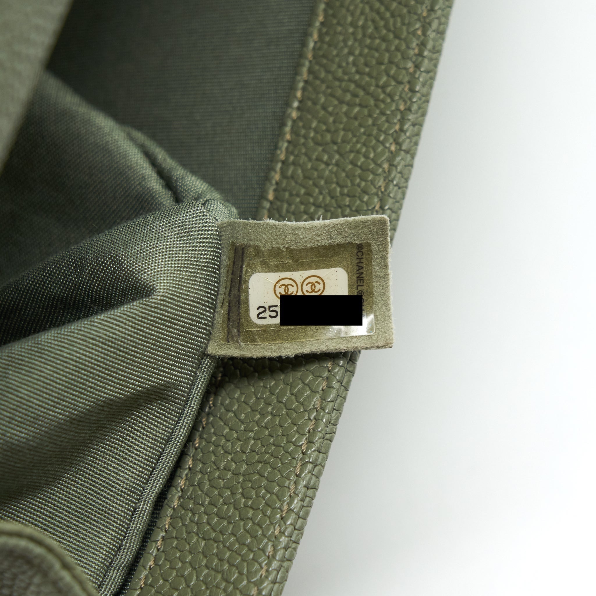 chanel-medium-boy-bag-caviar-light-green-shw