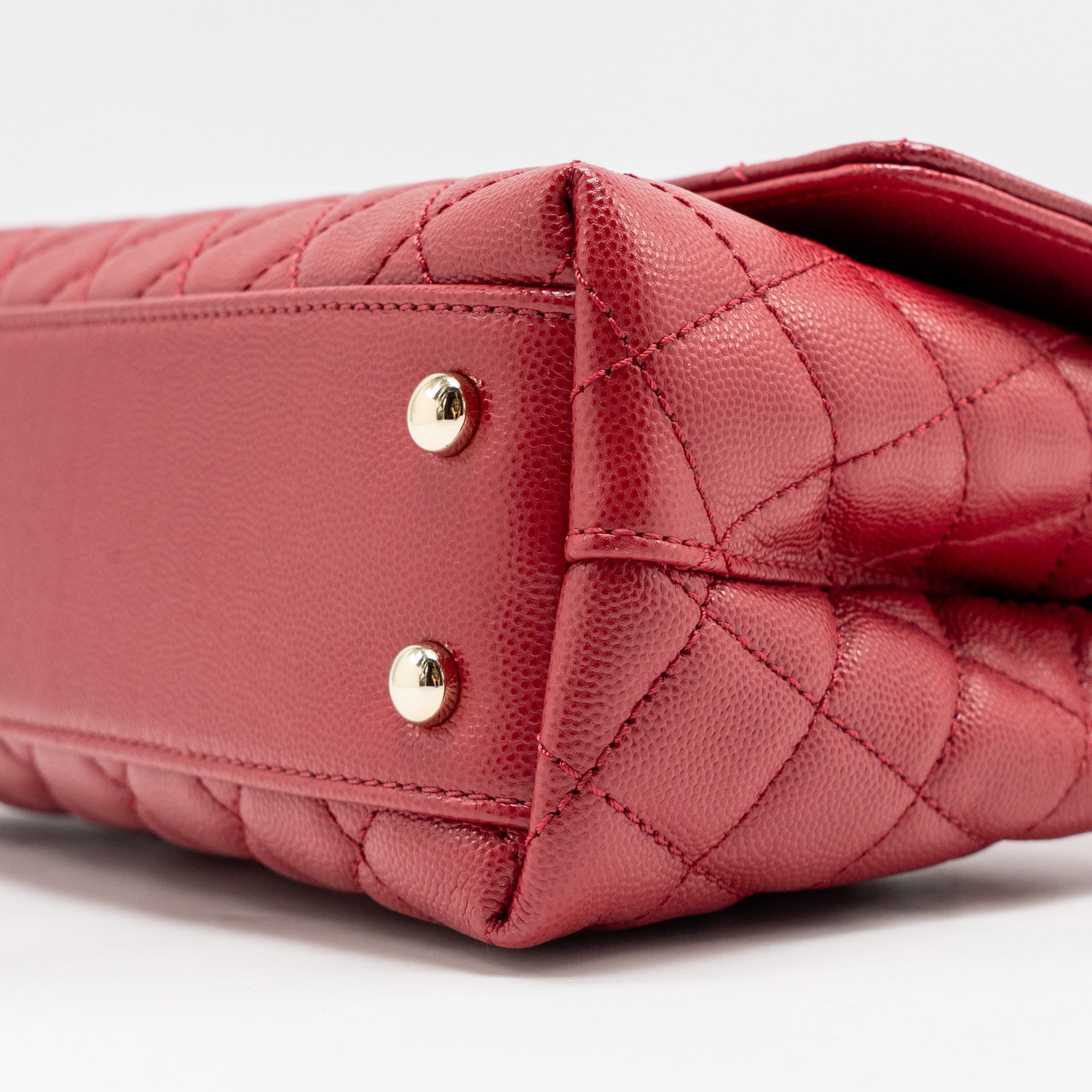 chanel-small-coco-handle-caviar-red-lghw-microchip