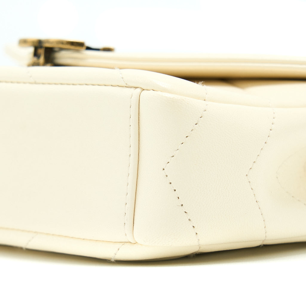 chanel-envelop-chevron-flap-bag-white-with-ruthenium-gold-hardware