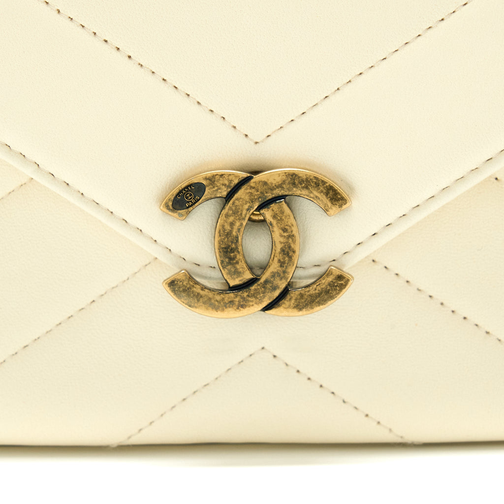 chanel-envelop-chevron-flap-bag-white-with-ruthenium-gold-hardware