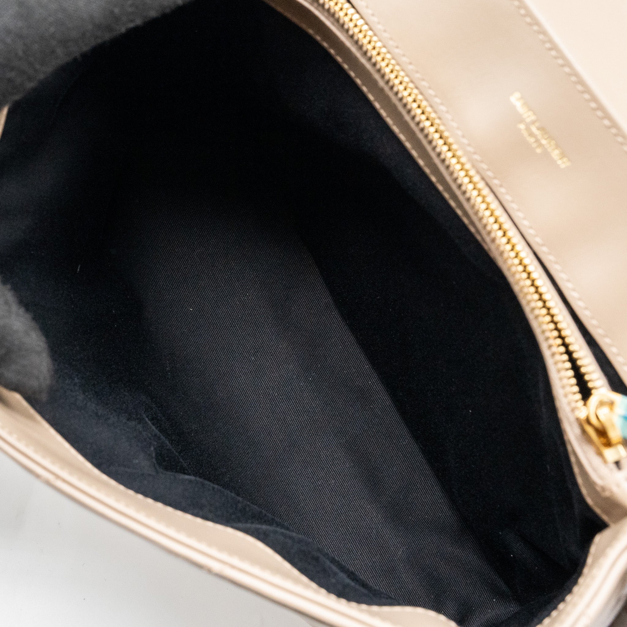 saint-laurent-medium-loulou-shoulder-bag-beige-ghw