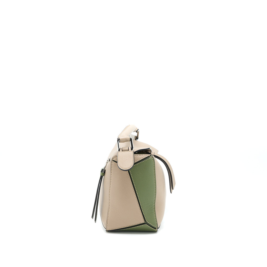 loewe-small-puzzle-colorblock-beige-white-green-shw