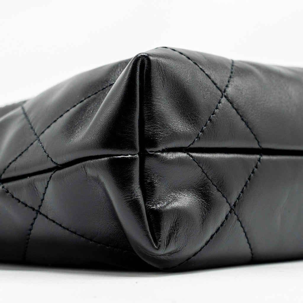 chanel-mini-22-bag-shiny-calfskin-black-ghwmicrochip-2