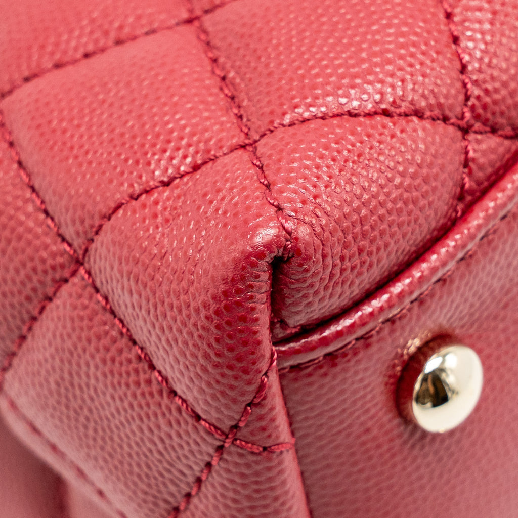 chanel-small-coco-handle-caviar-red-lghw-microchip