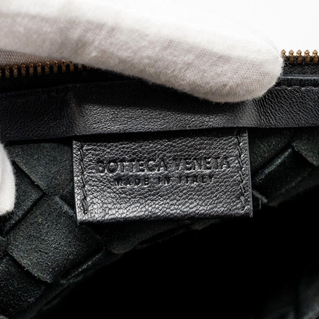 bottega-veneta-mini-turn-pouch-lambskin-black-ghw