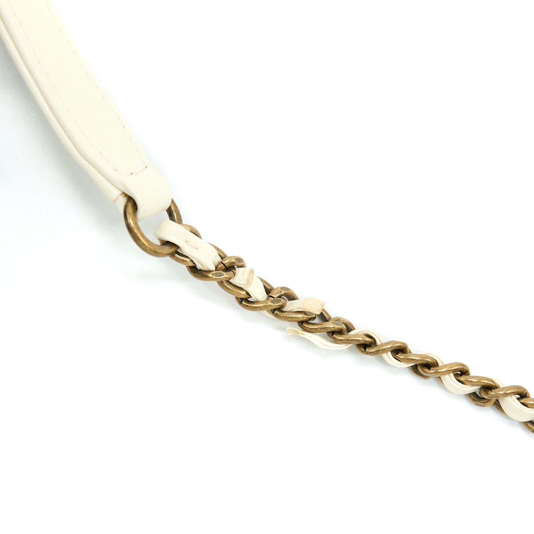 chanel-envelop-chevron-flap-bag-white-with-ruthenium-gold-hardware