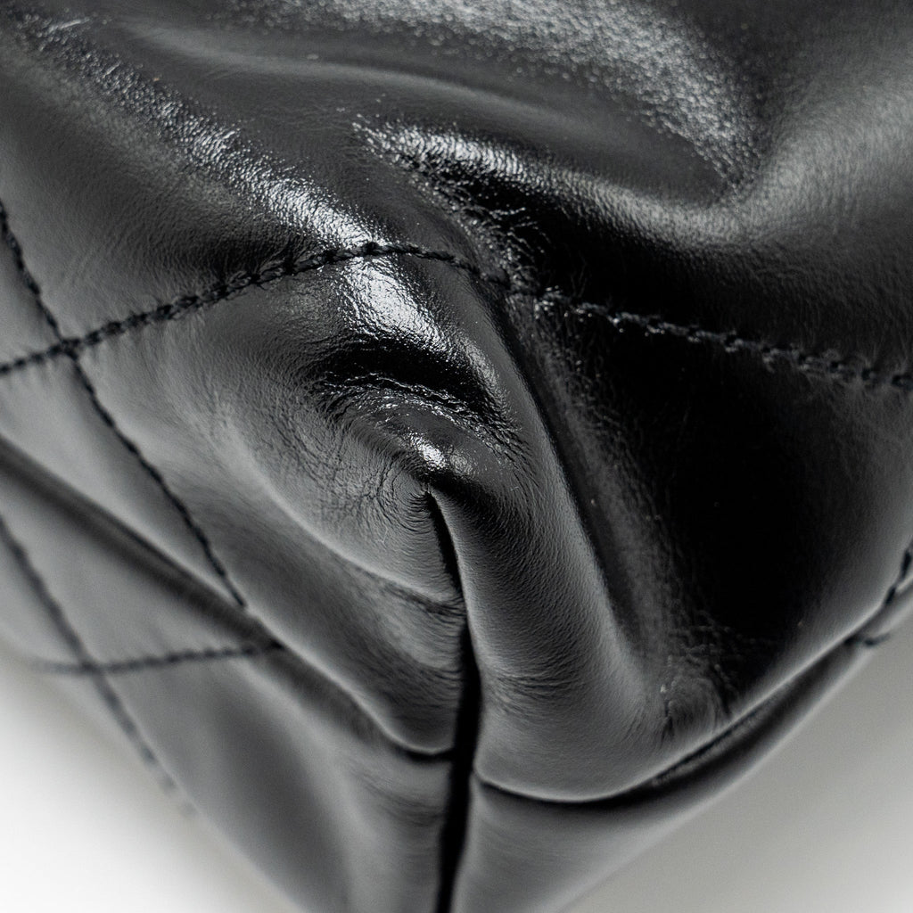 chanel-mini-22-bag-shiny-calfskin-black-ghwmicrochip-2