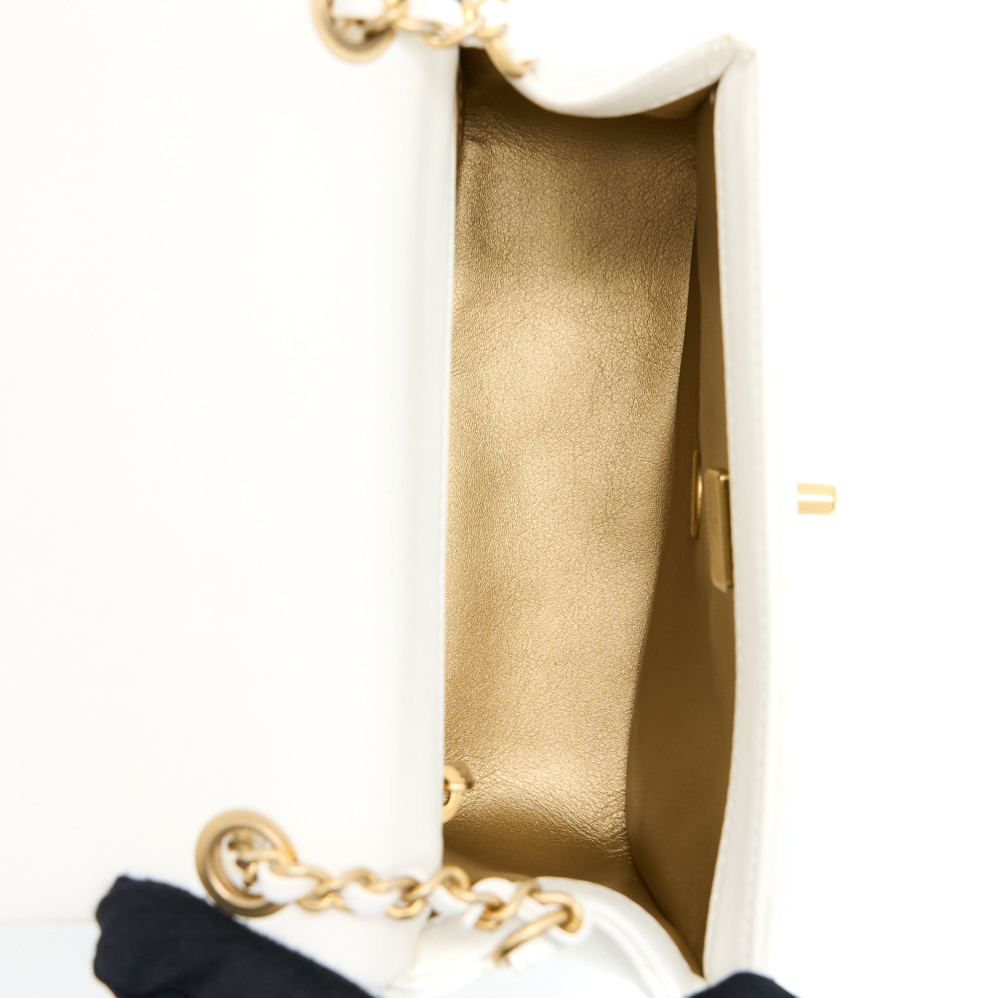 chanel-pearl-crush-mini-square-flap-bag-lambskin-white-ghwmicrochip-1