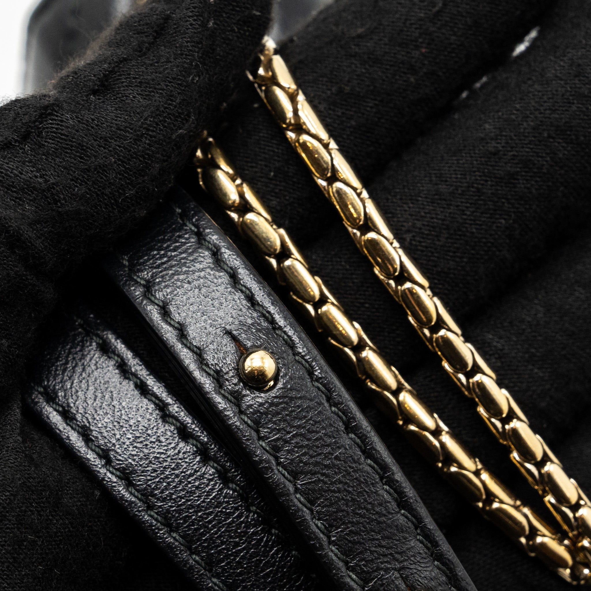 bvlgari-serpenti-forever-shoulder-bag-leather-black-lghw