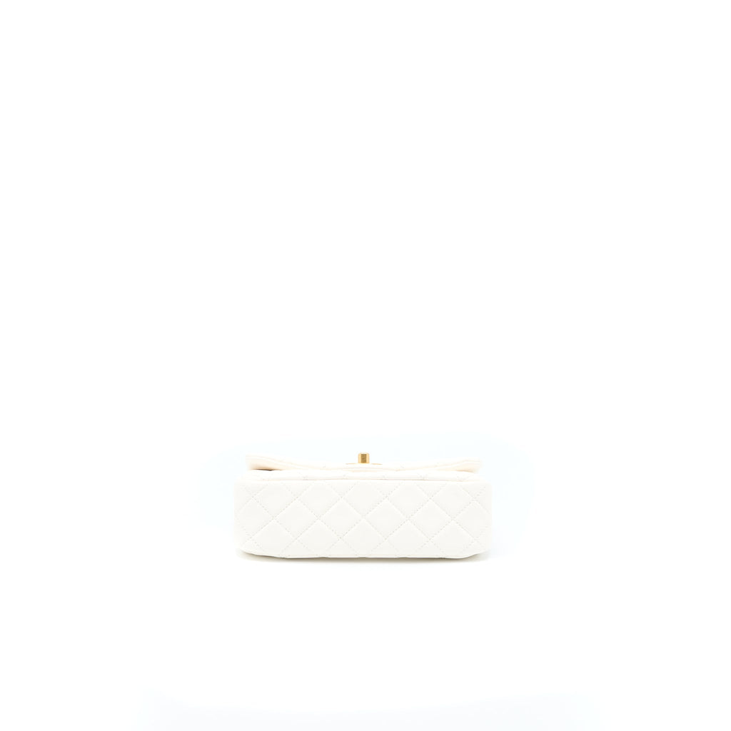 chanel-pearl-crush-mini-rectangular-lambskin-white-ghw-microchip