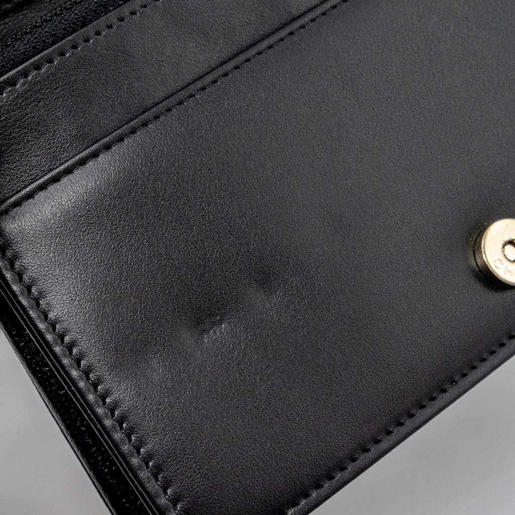 chanel-boy-wallet-on-chain-caviar-black-lghw-microchip