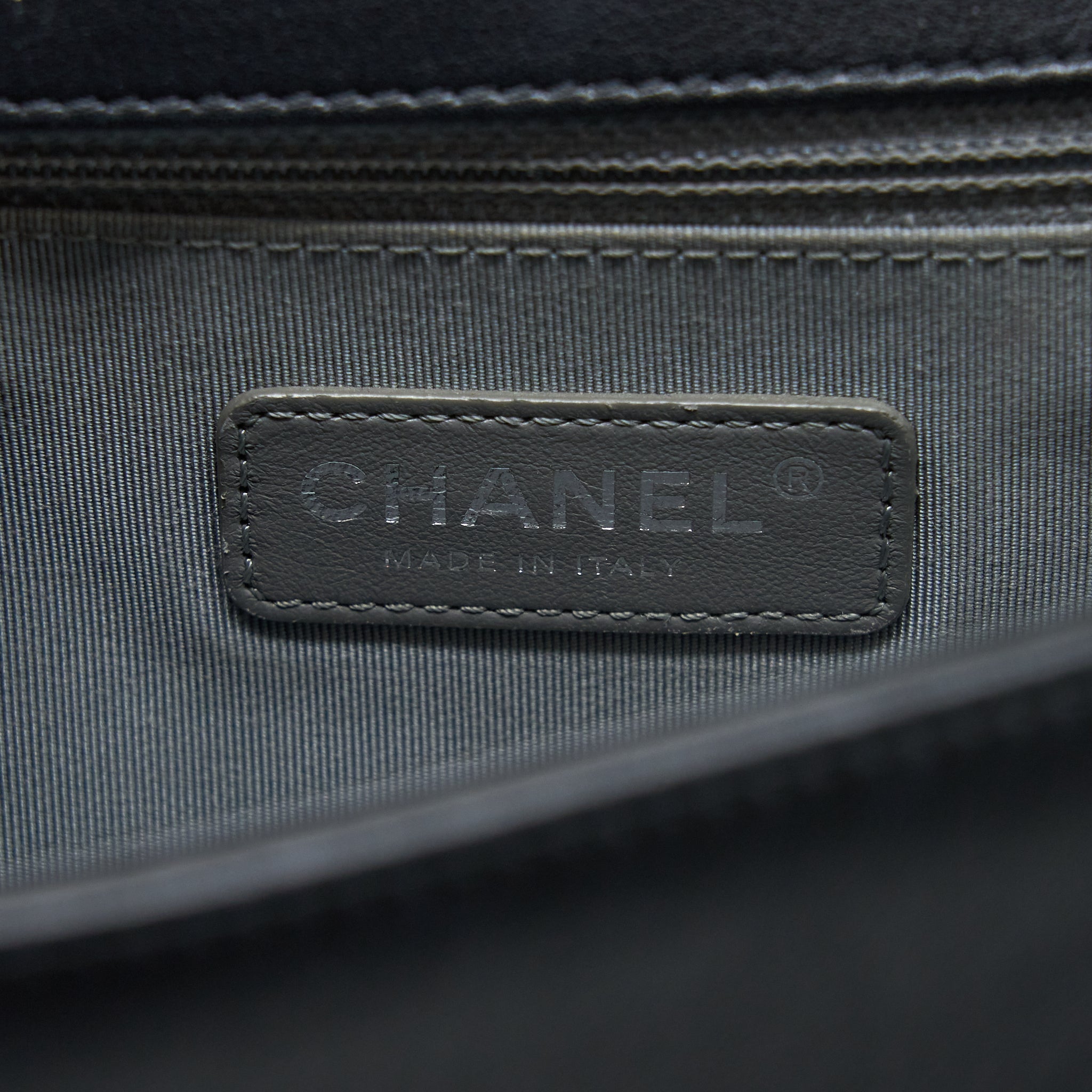 chanel-new-medium-boy-bag-chevron-lambskin-black-shw