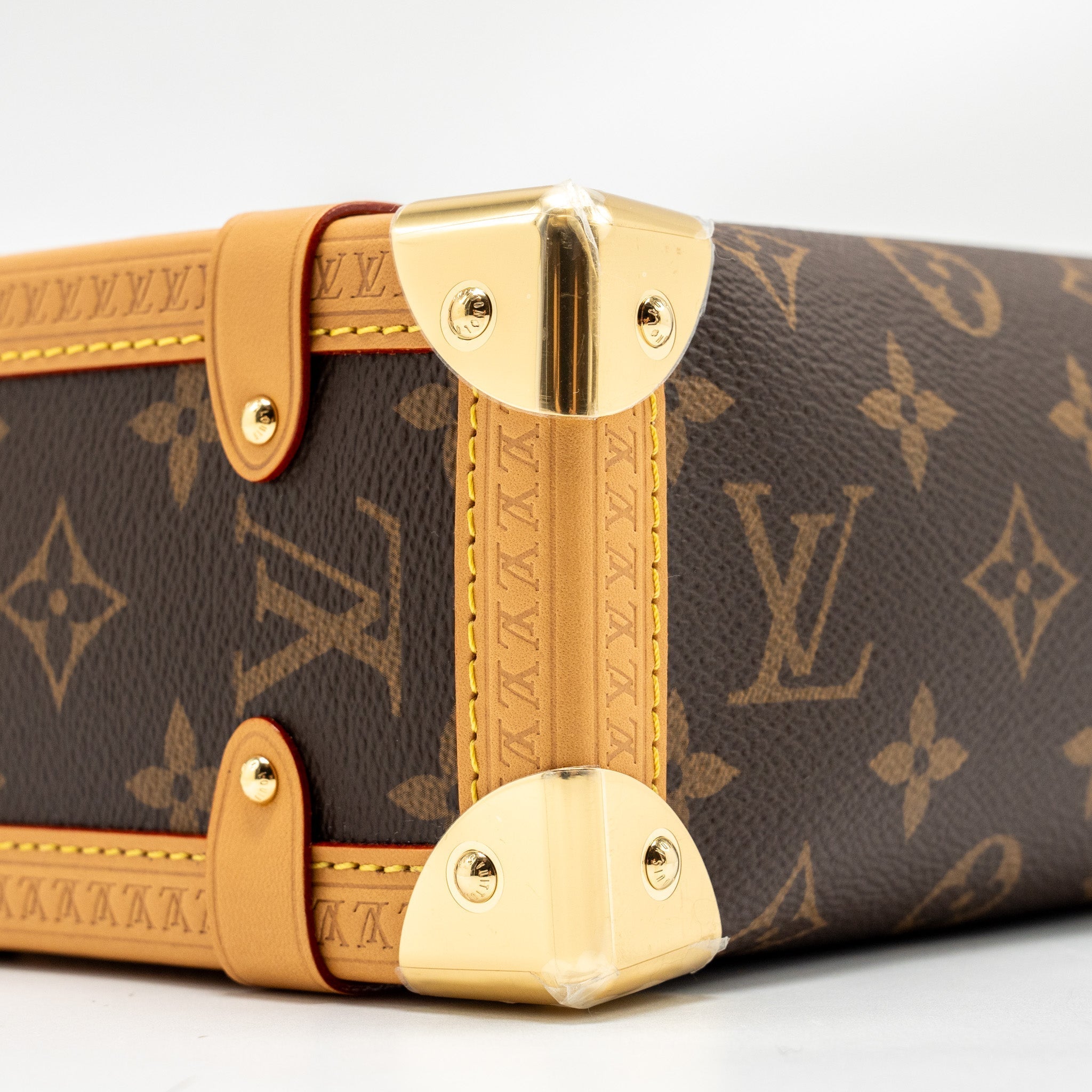 louis-vuitton-side-trunk-mm-monogram-canvas-ghw