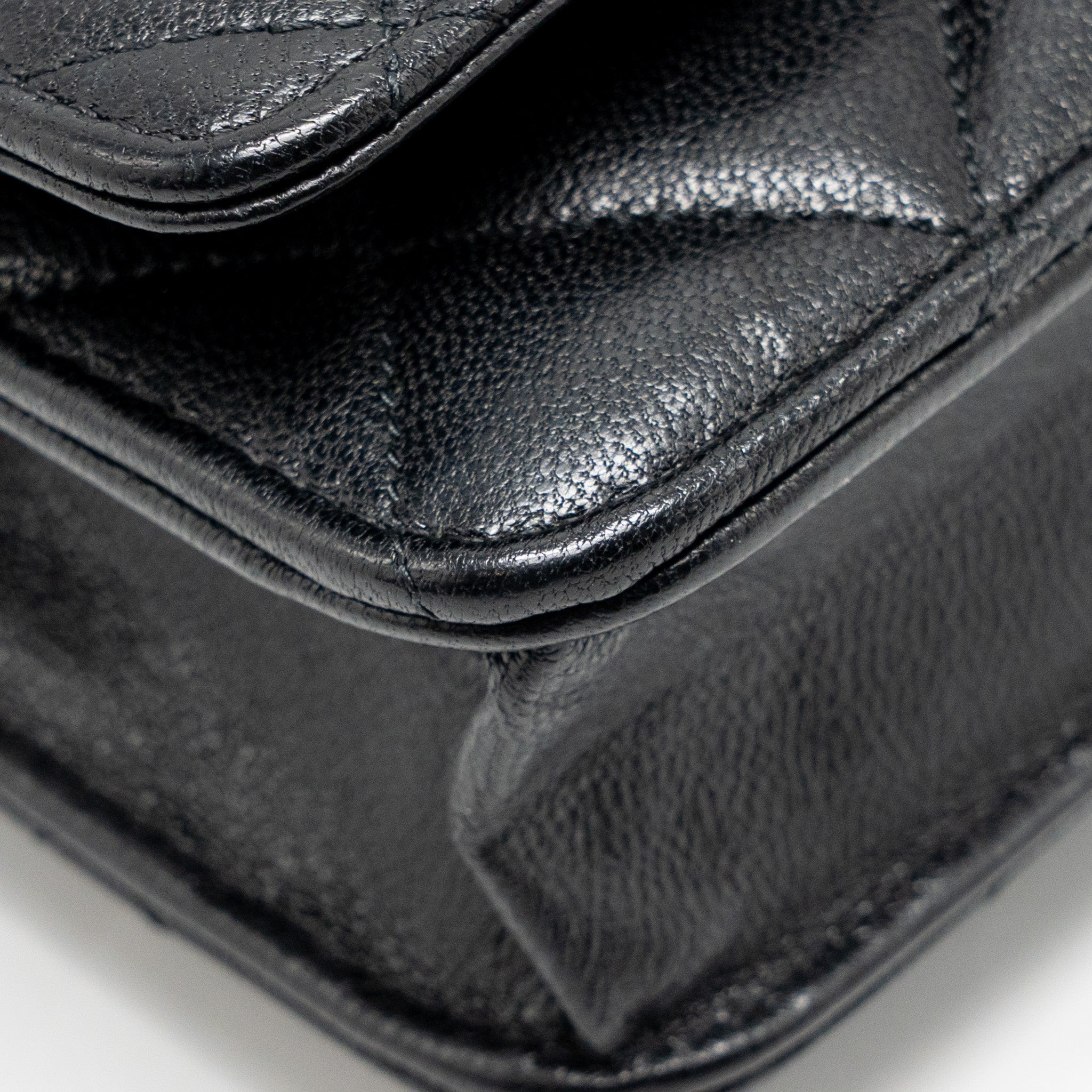 chanel-detailed-strap-wallet-on-chain-lambskin-black-with-multicolour-hardware-microchip-copy