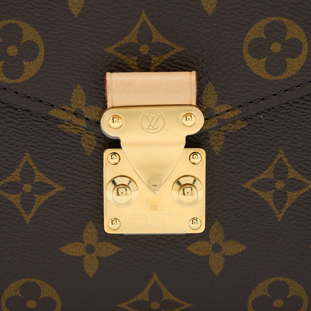 louis-vuitton-pochette-metis-monograms-canvas-ghw
