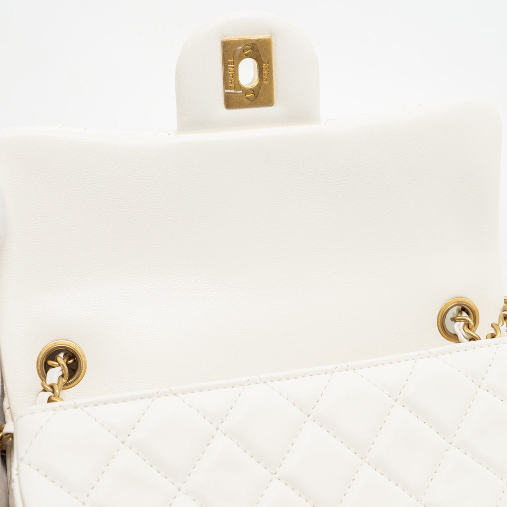 chanel-pearl-crush-mini-rectangular-flap-bag-lambskin-white-ghwmicrochip