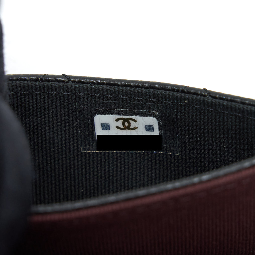 chanel-classic-flap-card-holder-caviar-black-shw-1