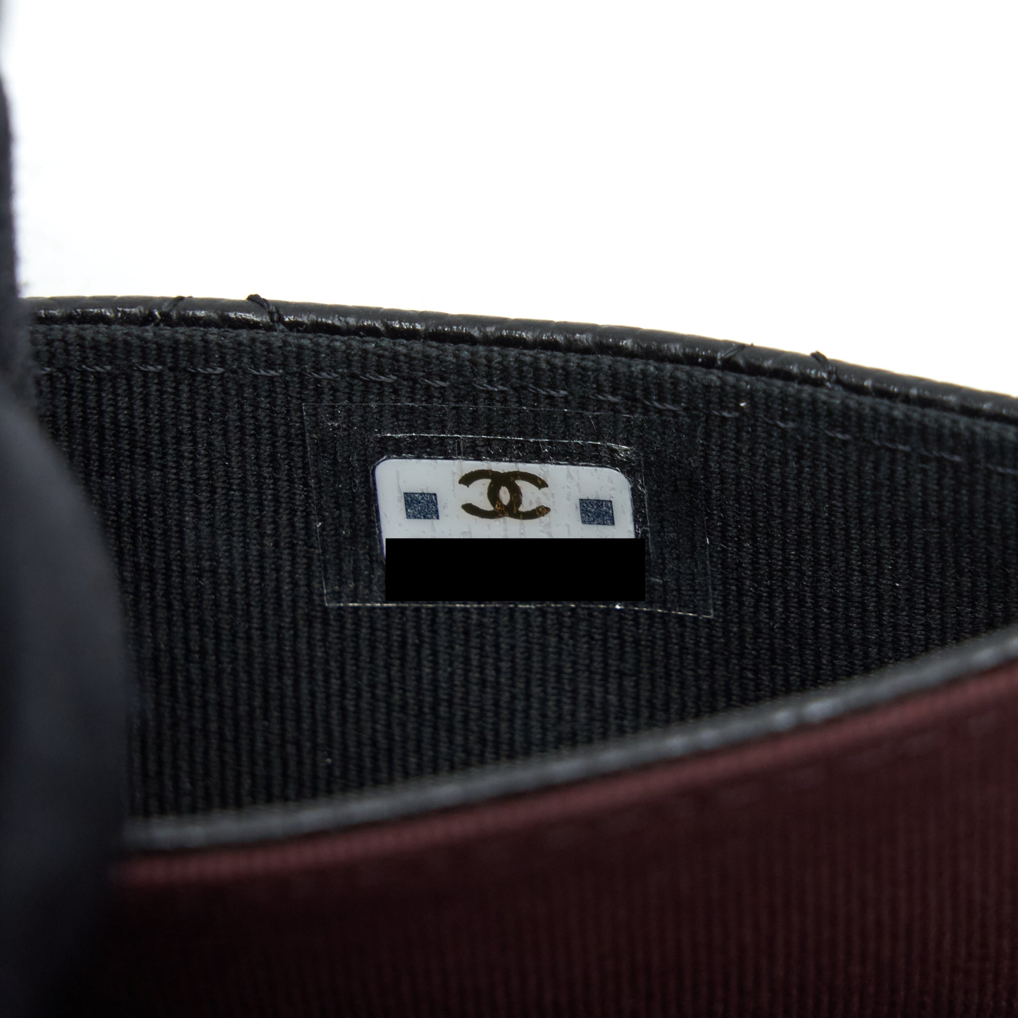 chanel-classic-flap-card-holder-caviar-black-shw-1