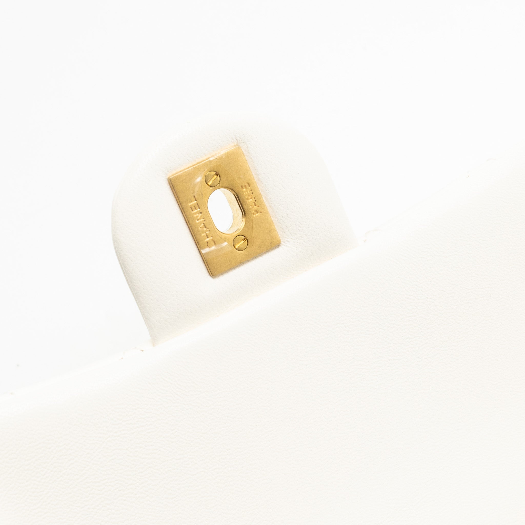 chanel-pearl-crush-mini-rectangular-flap-bag-lambskin-white-ghwmicrochip