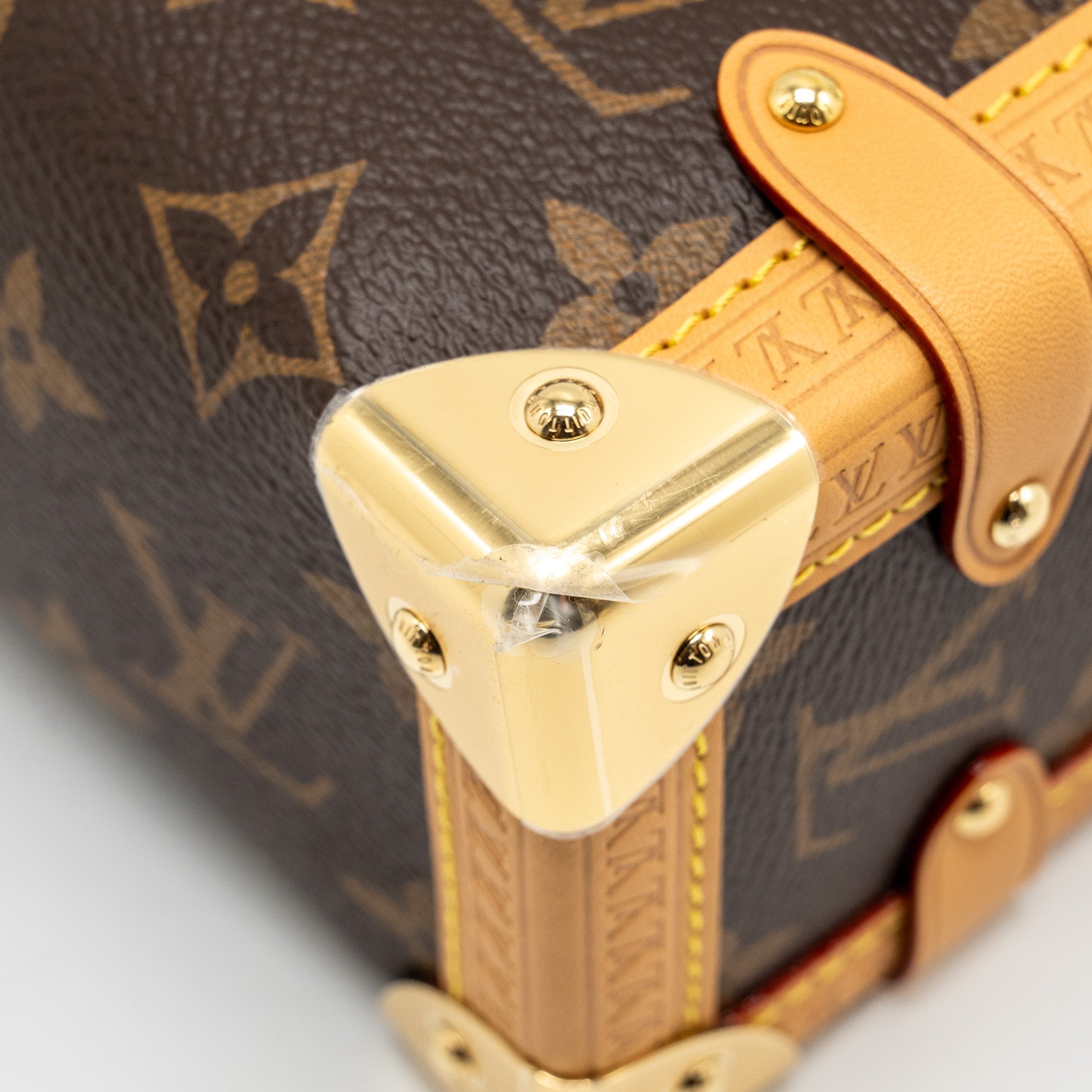 louis-vuitton-side-trunk-mm-monogram-canvas-ghw