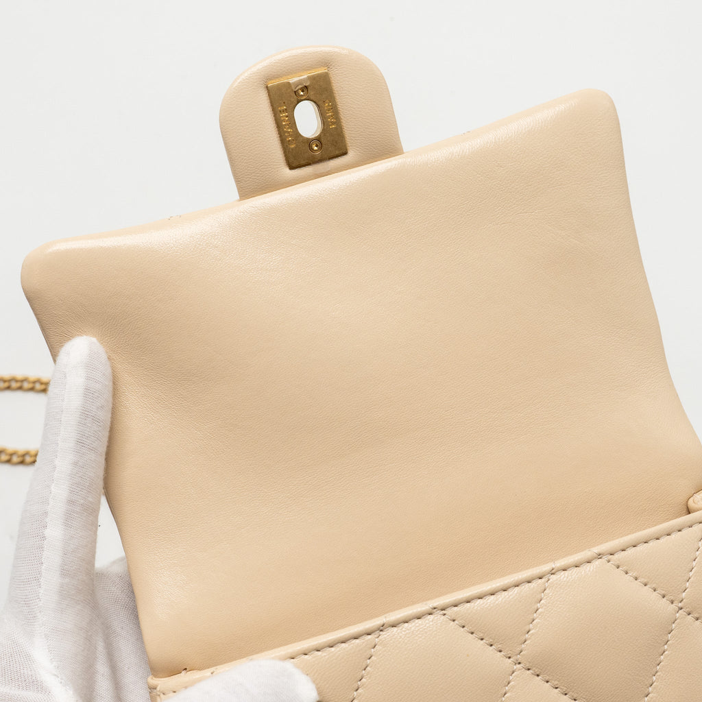chanel-25c-coco-love-adjustable-chain-shiny-lambskin-beige-ghw-microchip-copy