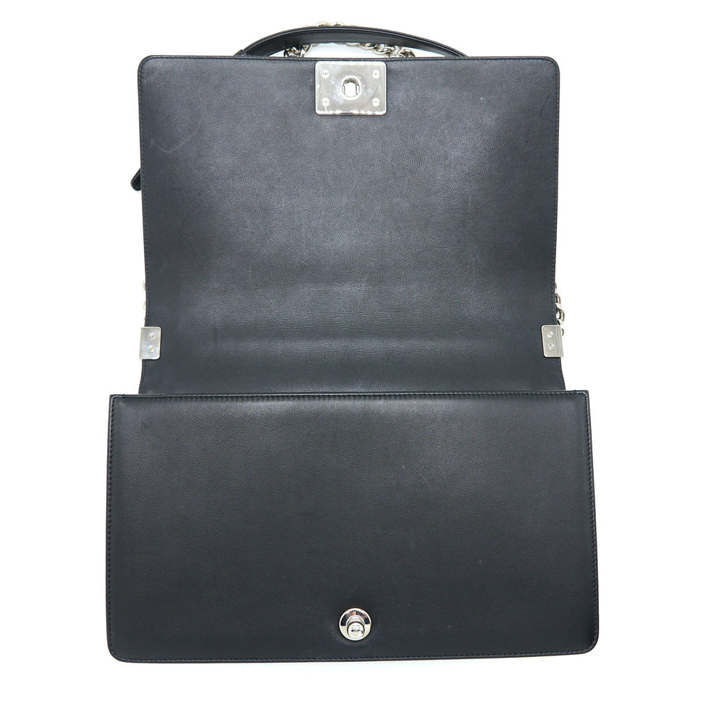 chanel-new-medium-boy-bag-chevron-lambskin-black-shw