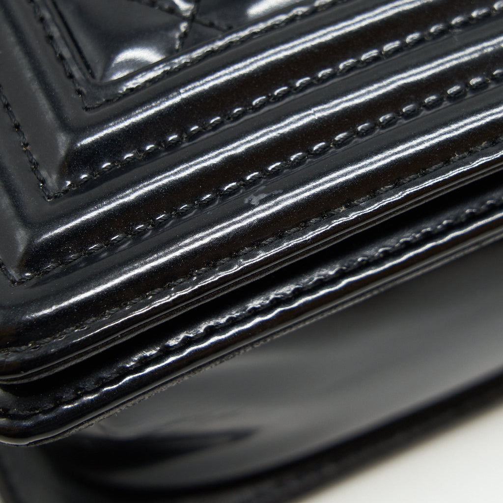chanel-medium-le-boy-patent-leather-black-lghw