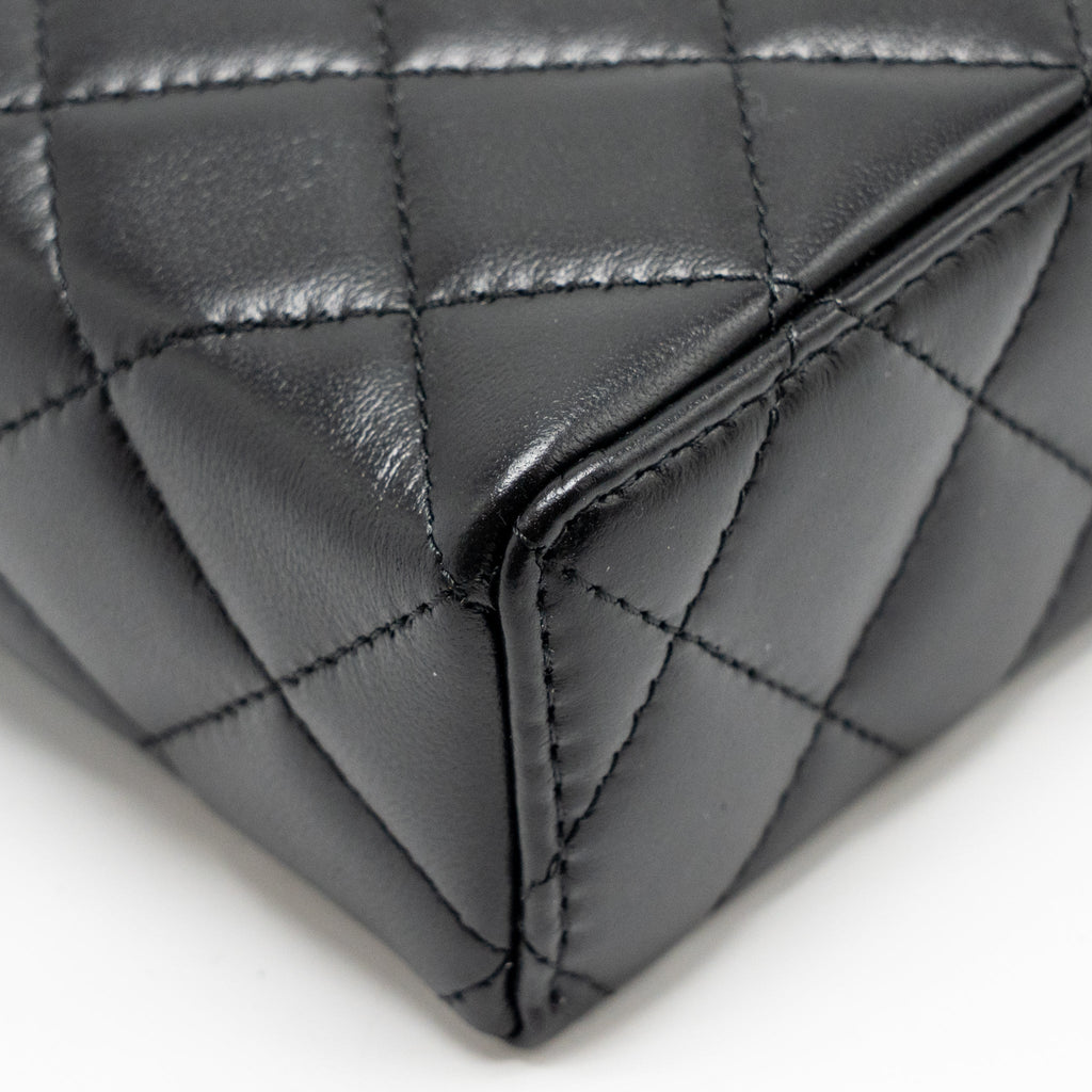 chanel-25b-cc-top-handle-vanity-with-chain-lambskin-black-lghwmicrochip