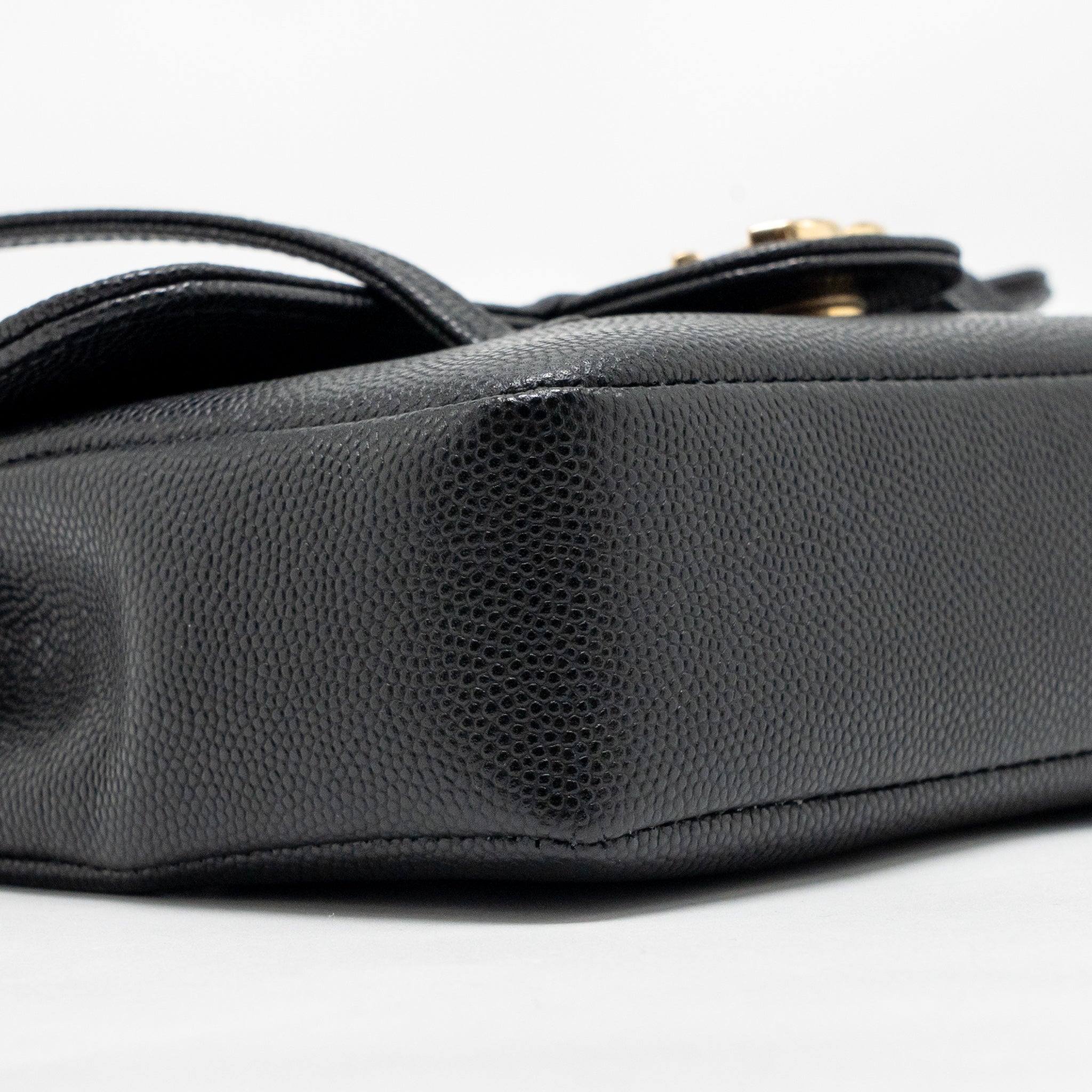 chanel-26p-preppy-black