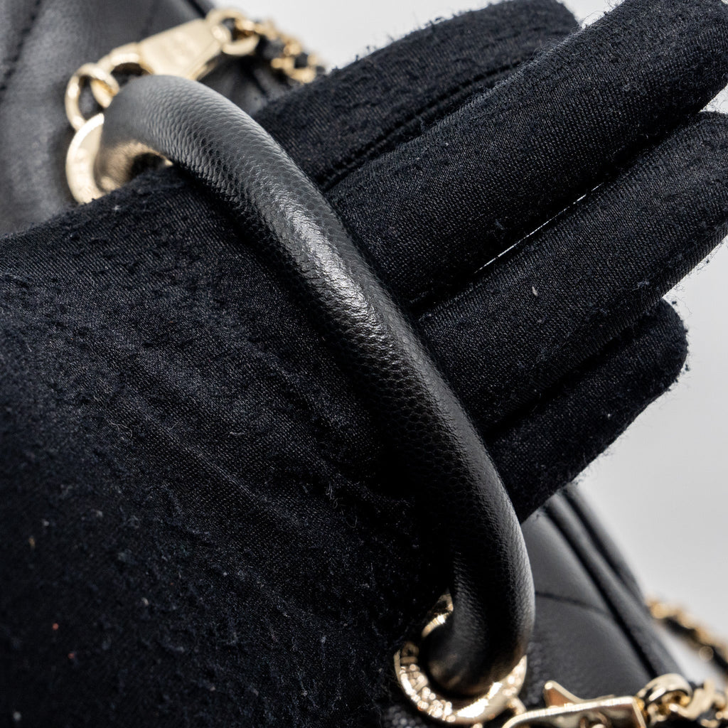 chanel-small-coco-handle-chevron-caviar-black-lghw