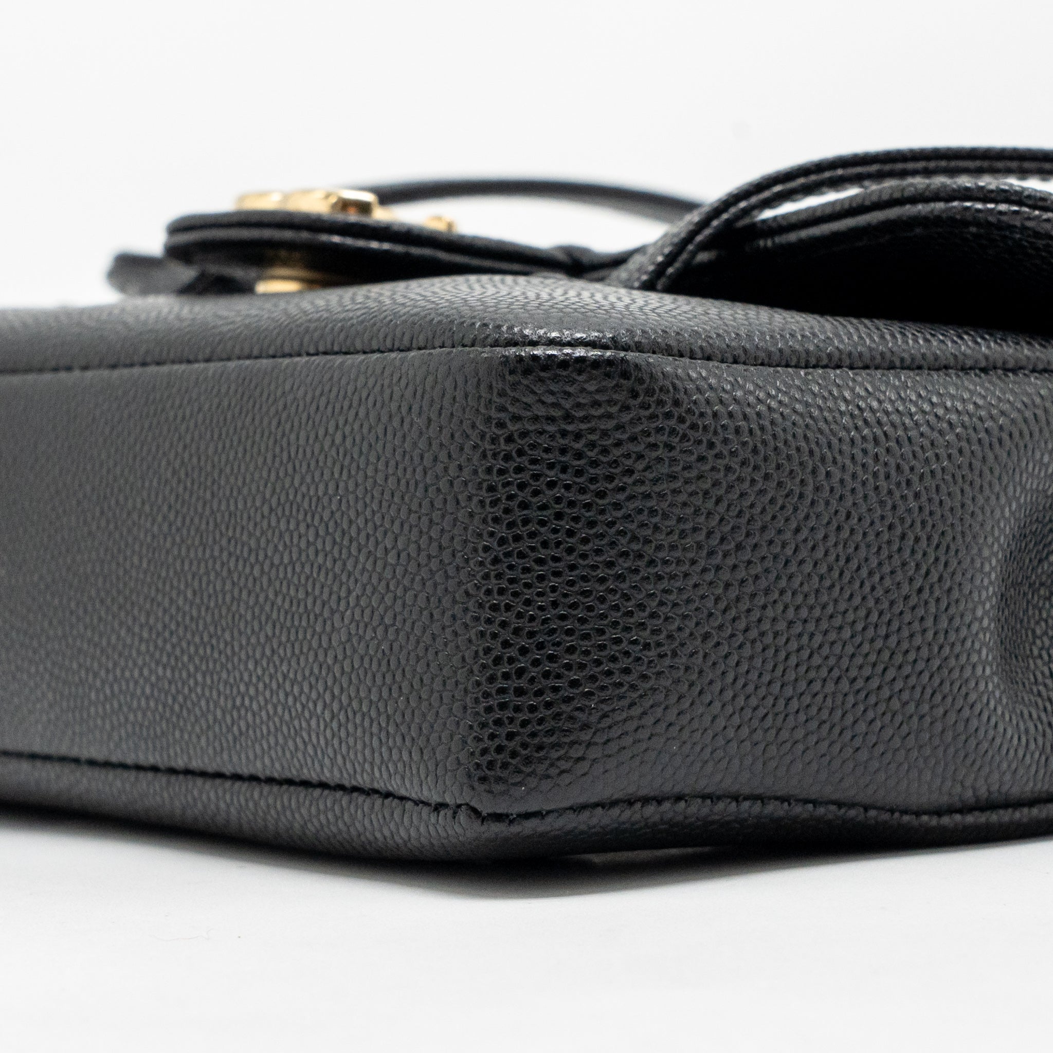 chanel-26p-preppy-black