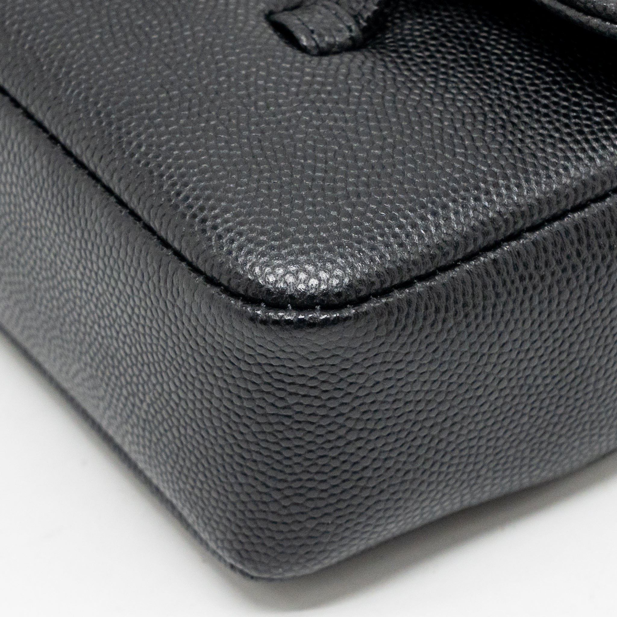 chanel-26p-preppy-black